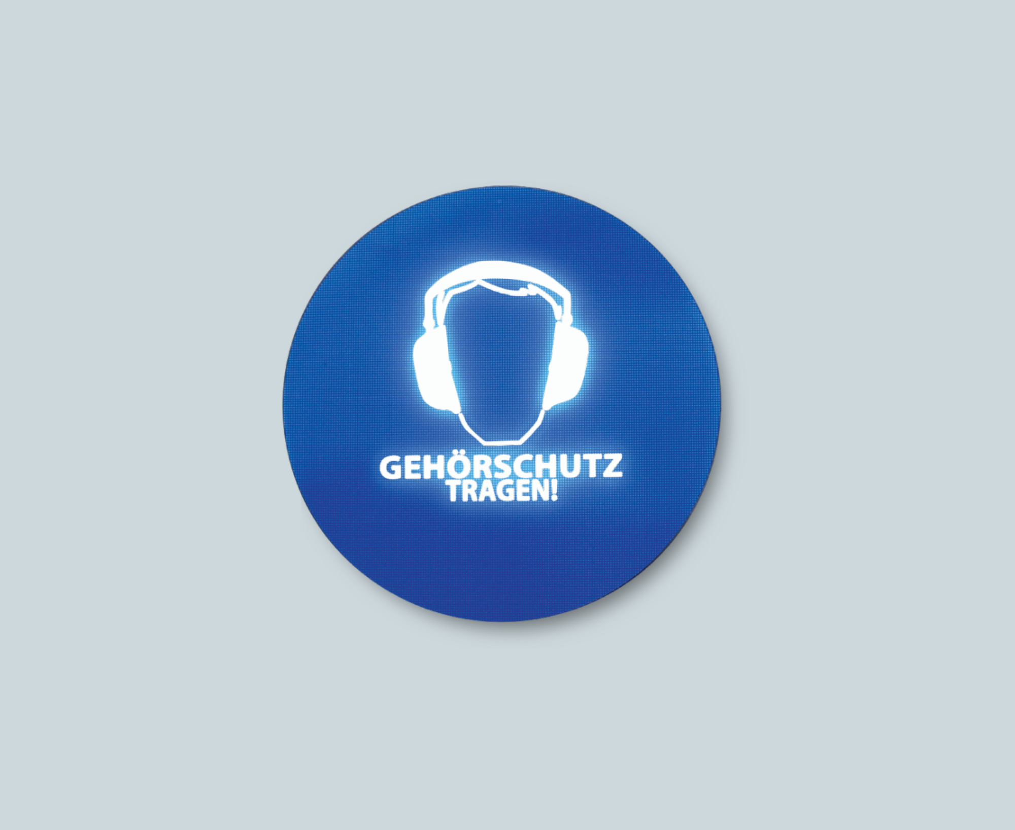 Pulsar SafeEar Anzeige mit leuchtendem Gehörschutz-Symbol und Hinweis „Gehörschutz tragen“